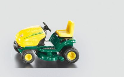 Traktor na sekání trávy