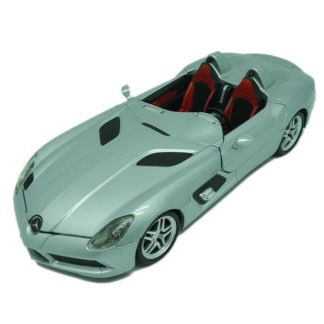 Auto 1:24 Mercedes Benz SLR McLaren